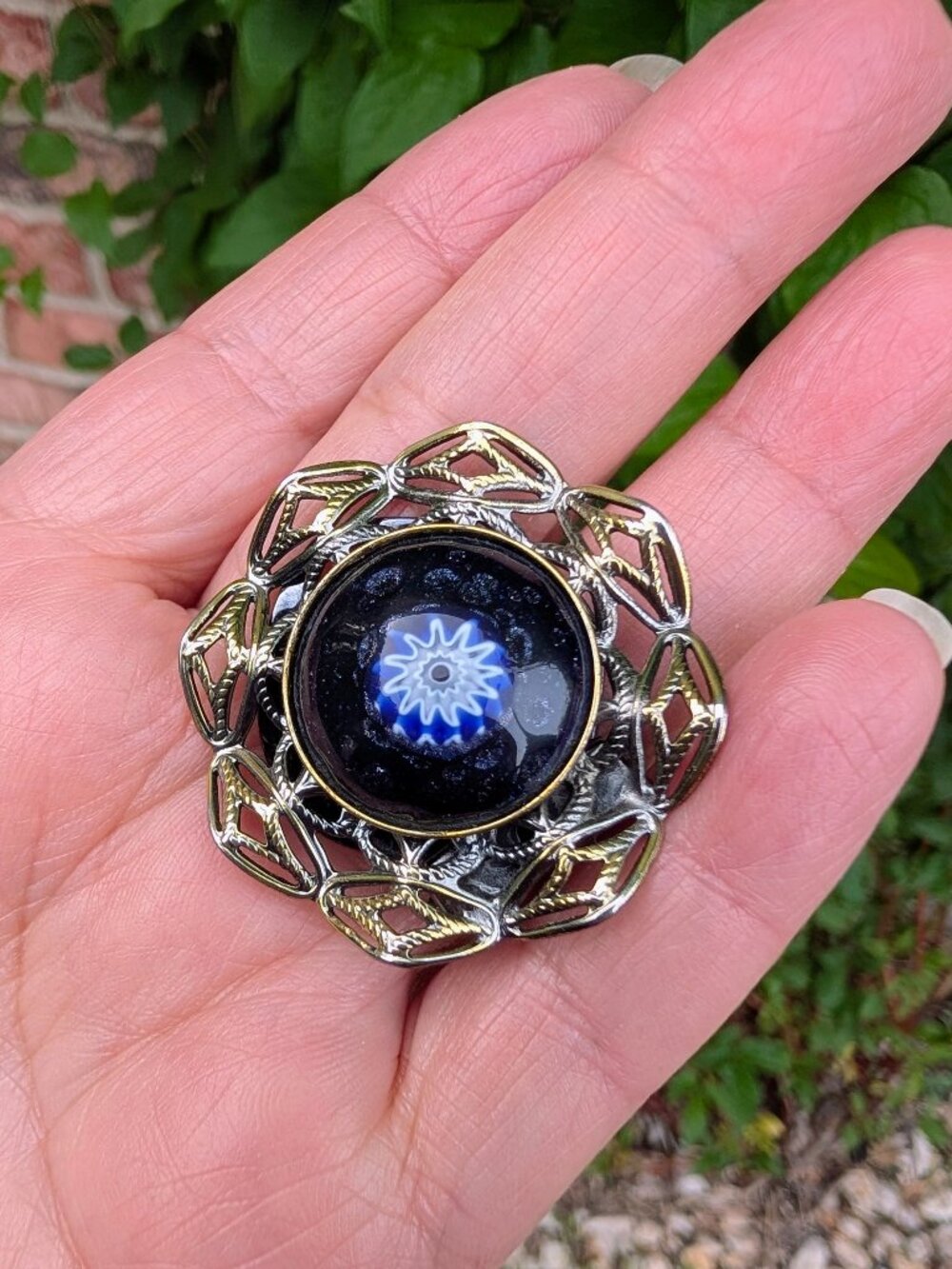 Filigree Brooch Pin with a Central Glass Cabochon - Starburst Pattern
